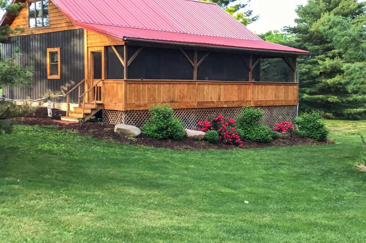 Honey House Cabin - A Quiet Countryside Retreat! Nappanee Экстерьер фото