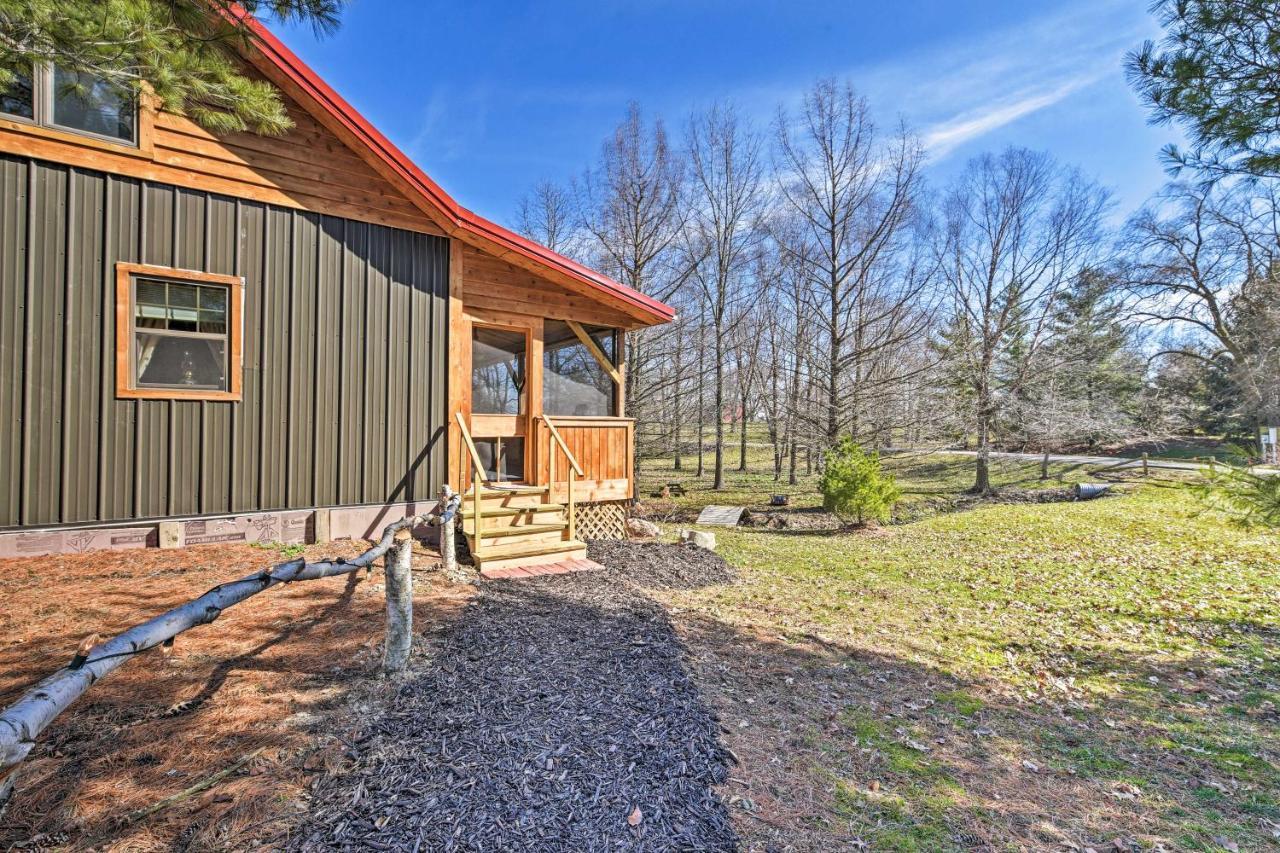 Honey House Cabin - A Quiet Countryside Retreat! Nappanee Экстерьер фото
