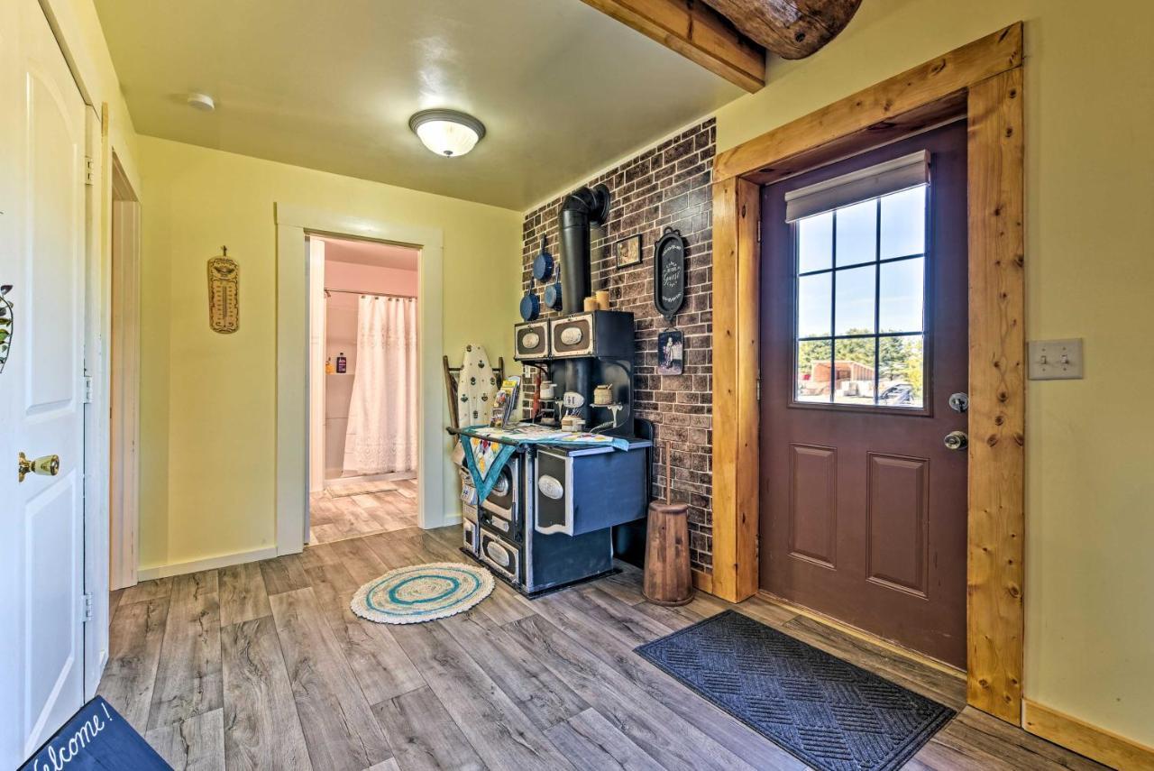 Honey House Cabin - A Quiet Countryside Retreat! Nappanee Экстерьер фото