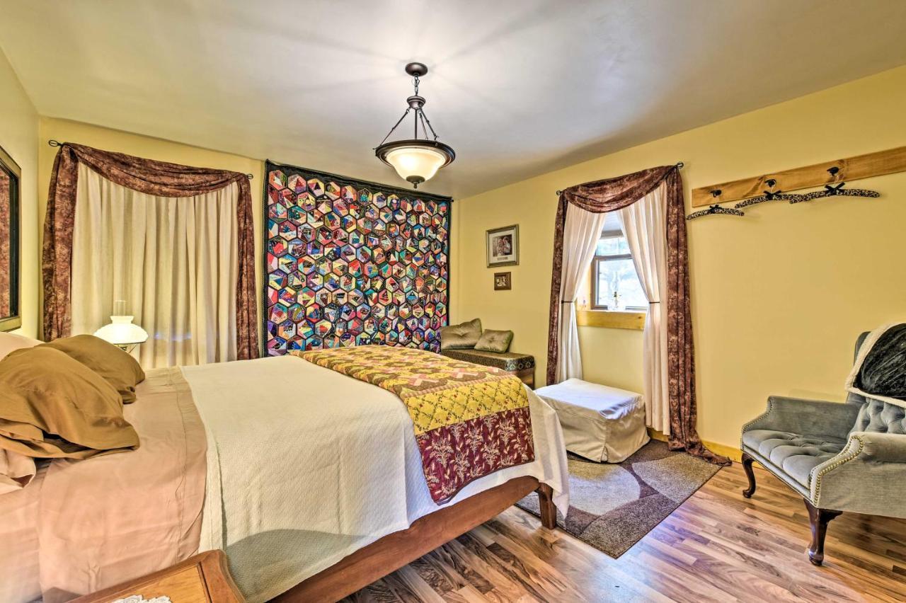 Honey House Cabin - A Quiet Countryside Retreat! Nappanee Экстерьер фото