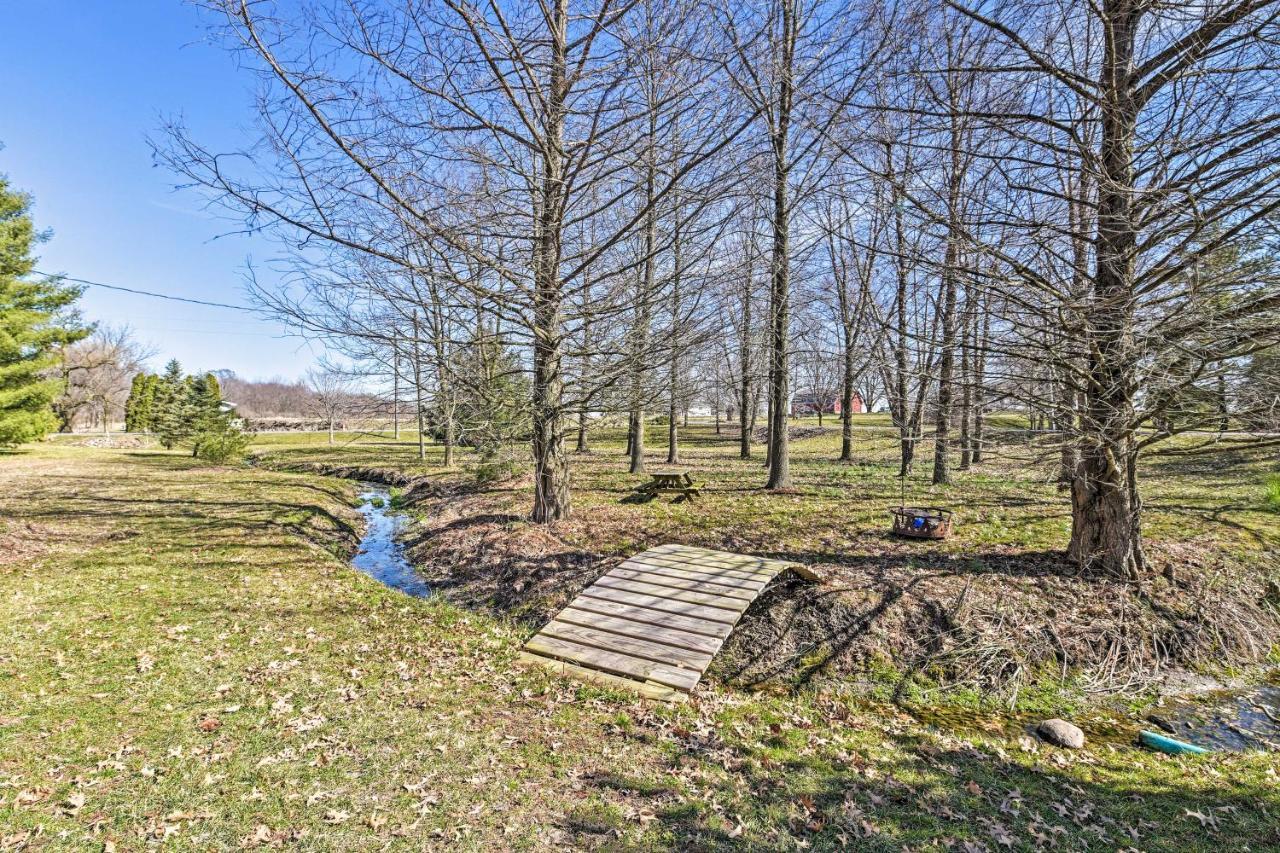 Honey House Cabin - A Quiet Countryside Retreat! Nappanee Экстерьер фото